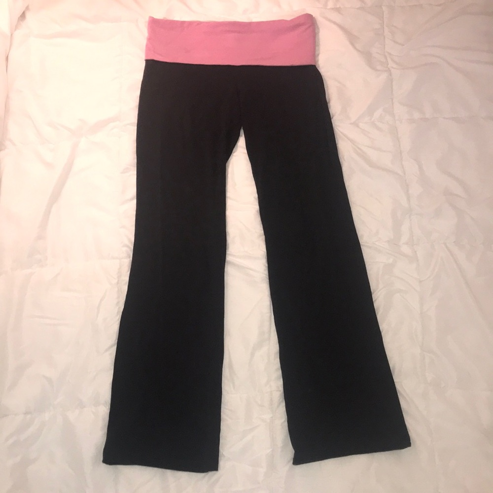 PINK yoga pants